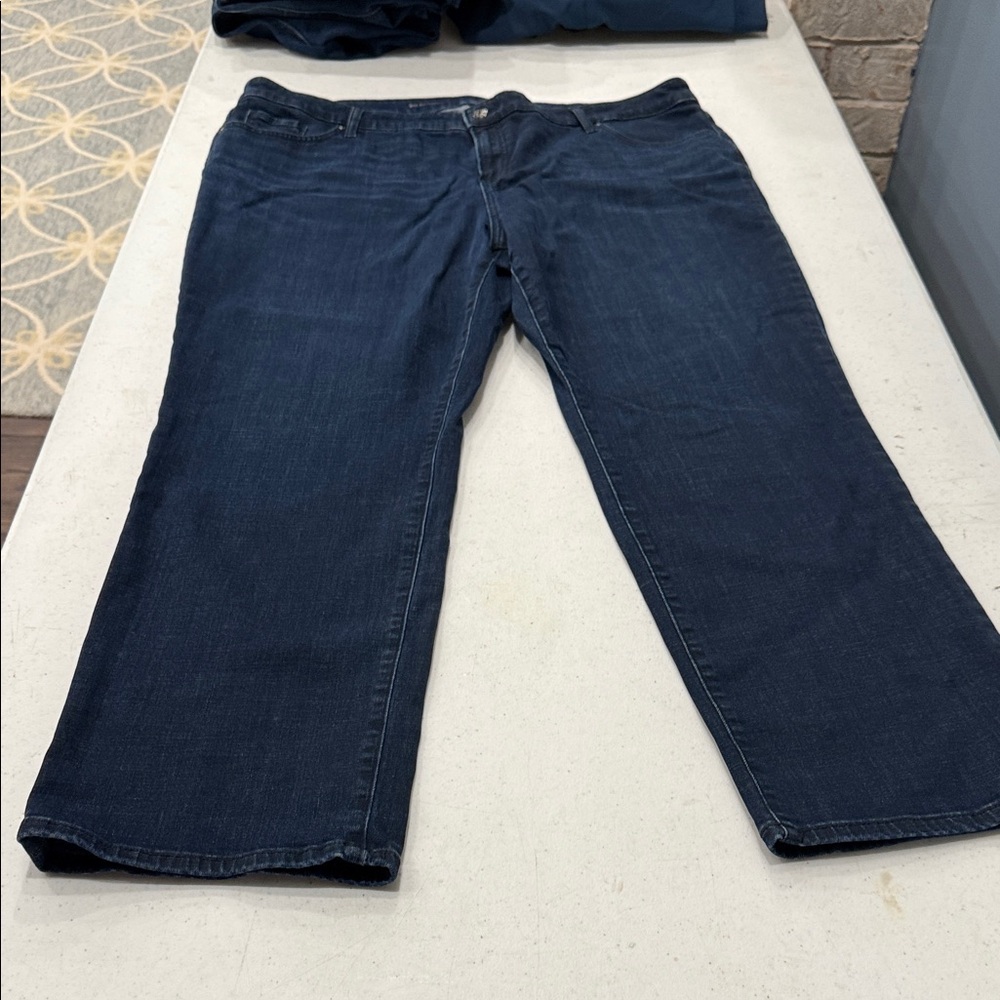 Chico's Indigo girlfriend dark jeans. Worn once.